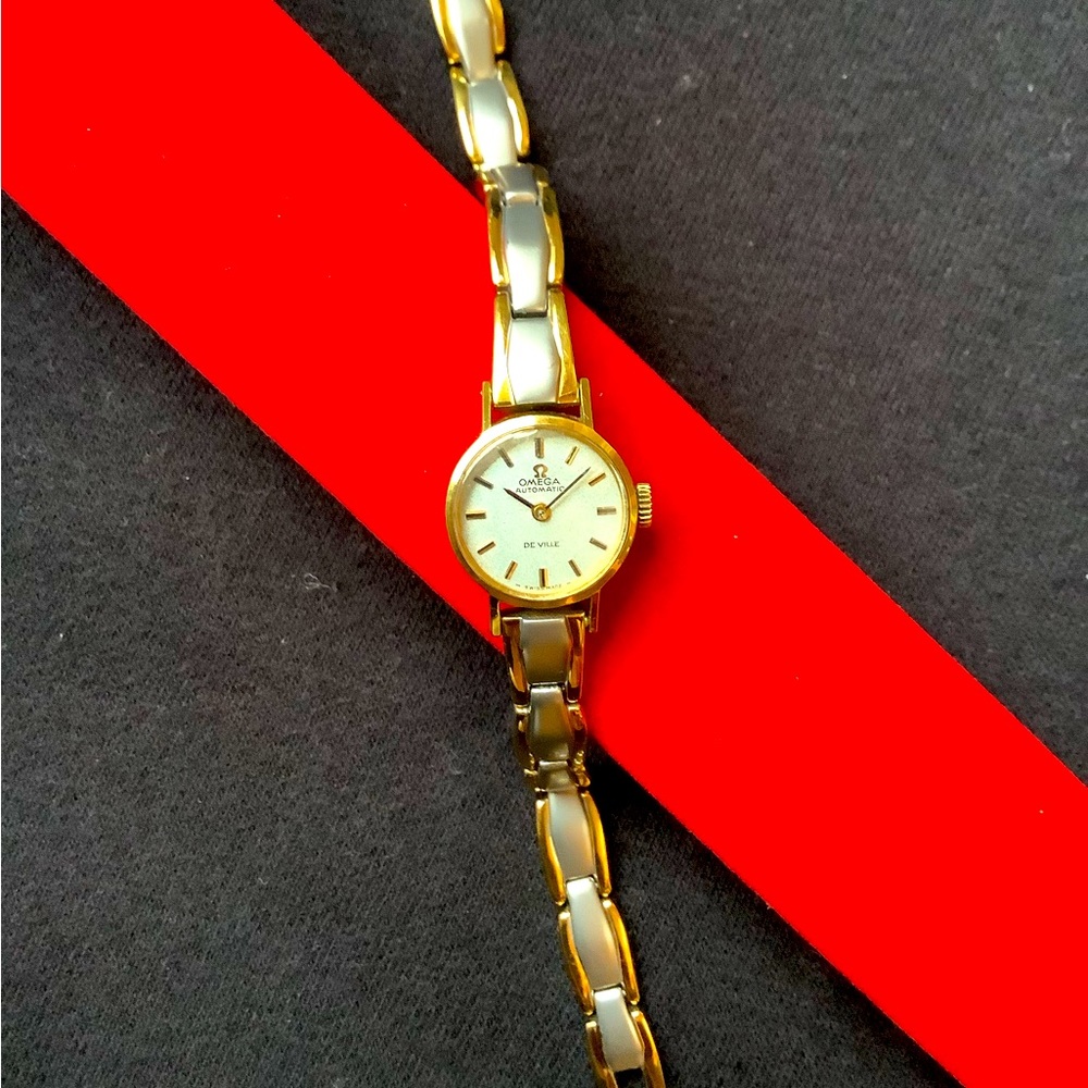 ULTRA CUTE OMEGA AUTOMATIC watch 🔥🔥🔥 - Picture 7 of 11